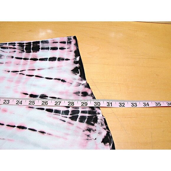 Torrid Sleeveless Flowy Blouse Top Sz 1 Pink Black Tie Dye Key Hole Gold Jewels - Picture 9 of 12